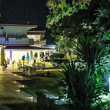 Calabrisella Hotel 3*